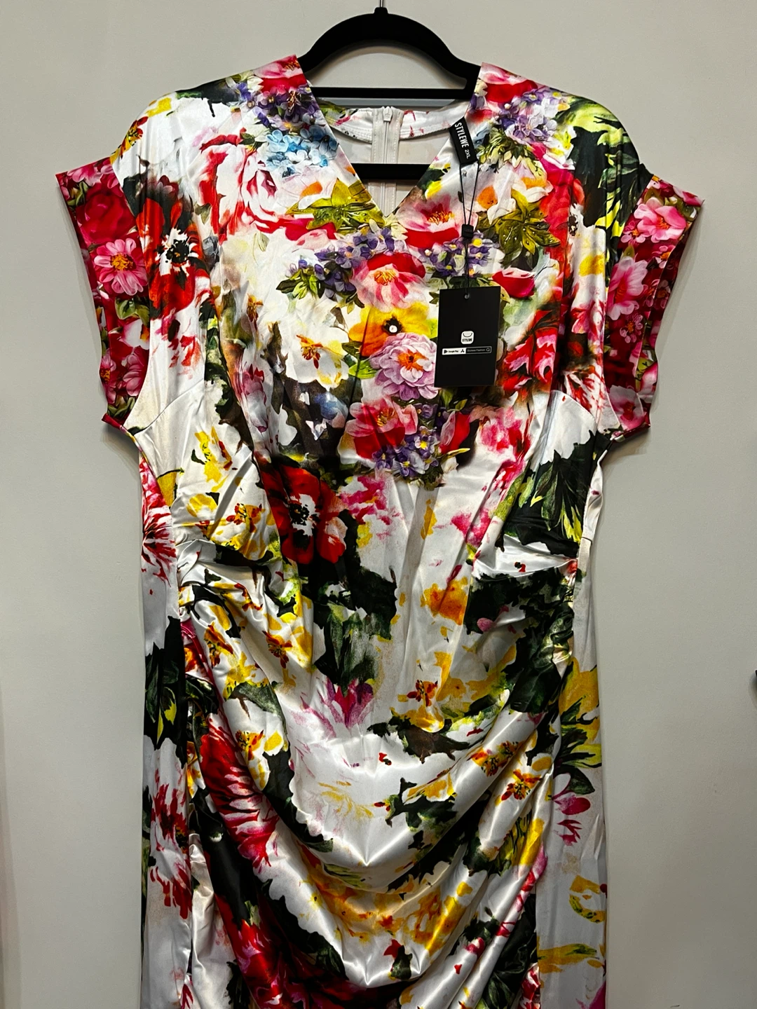 ✨NWT ✨ Floral Ruched Midi Dress. Size XL/XXL - photo 5