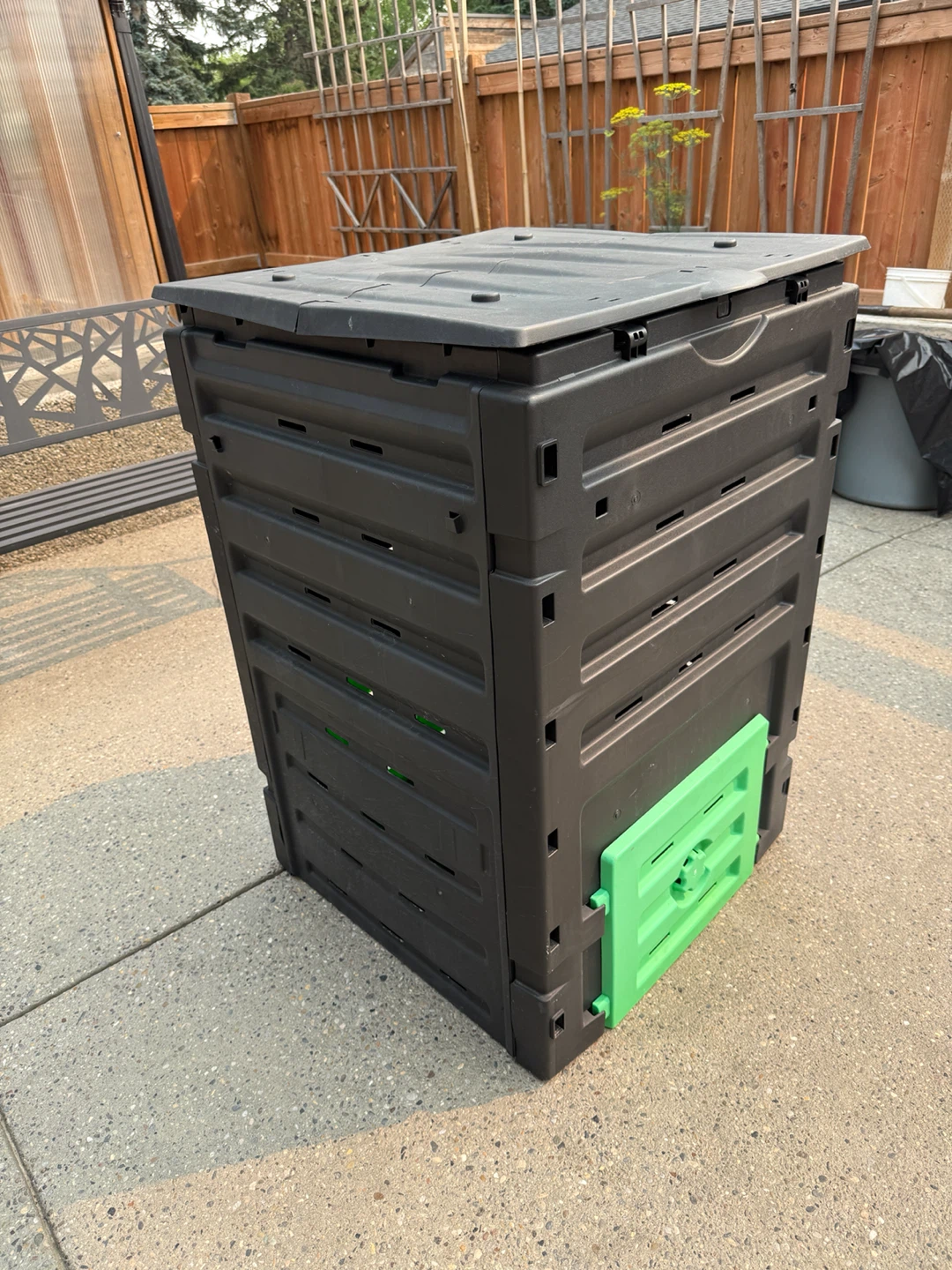 Composter bin - photo 2