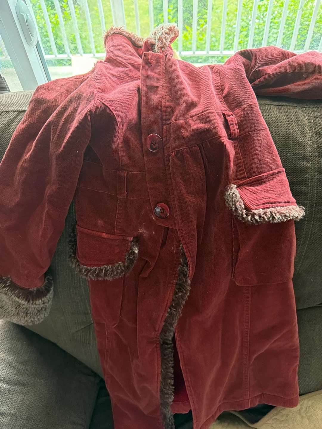 Quzhyizu Red Corduroy Coat with Faux Fur Trim