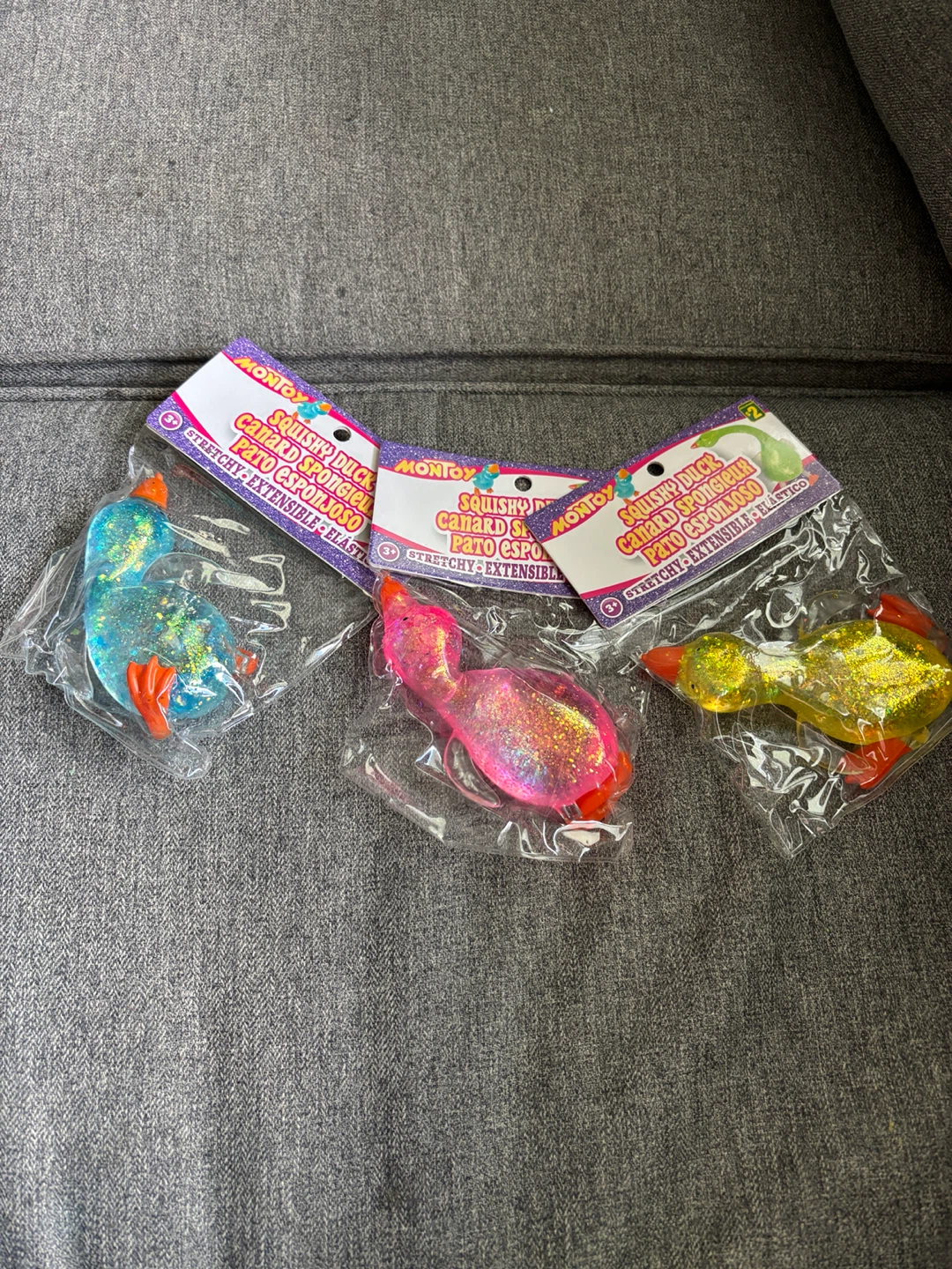 3 Squishy Glitter Ducks