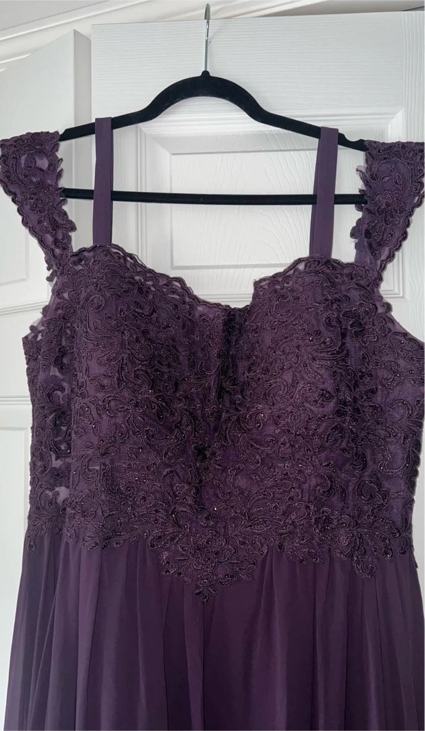 Purple Lace Bodice Evening Gown - photo 3