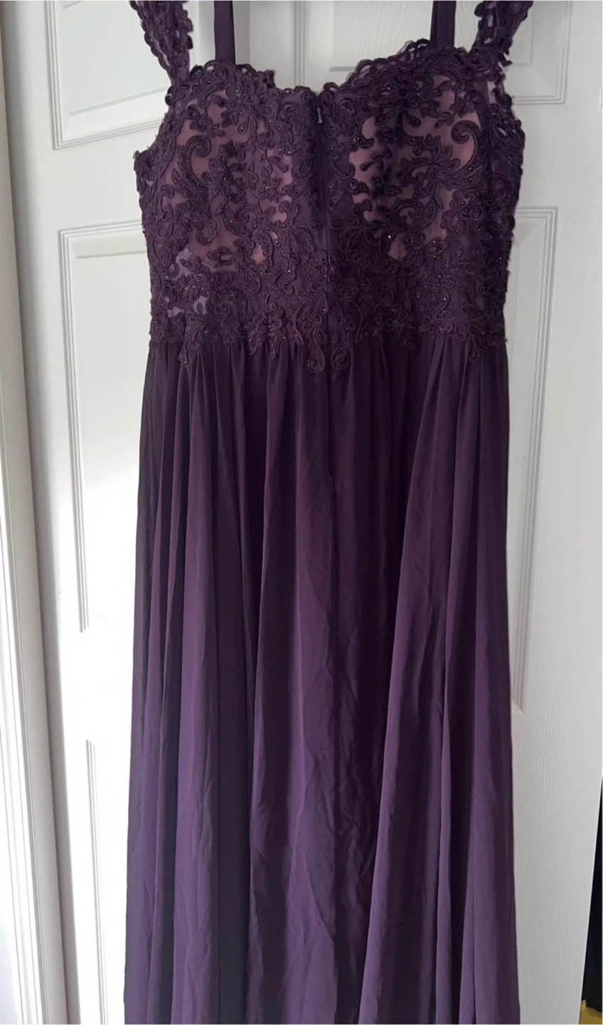 Purple Lace Bodice Evening Gown - photo 4