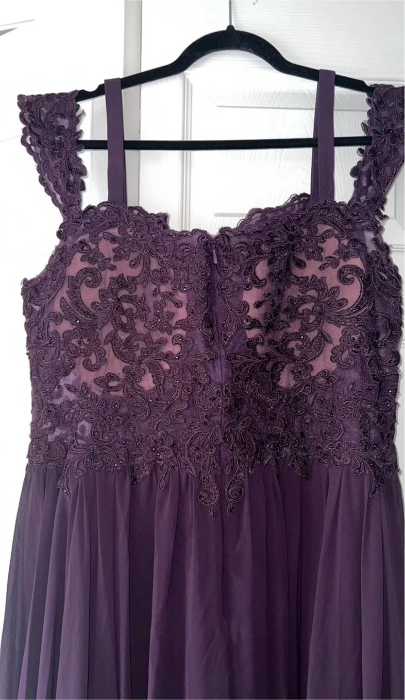 Purple Lace Bodice Evening Gown - photo 5