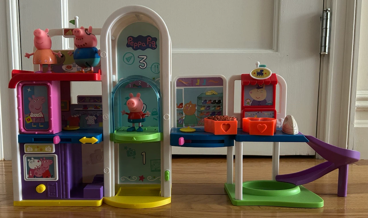 Peppa Pig Toy Playset with Figures