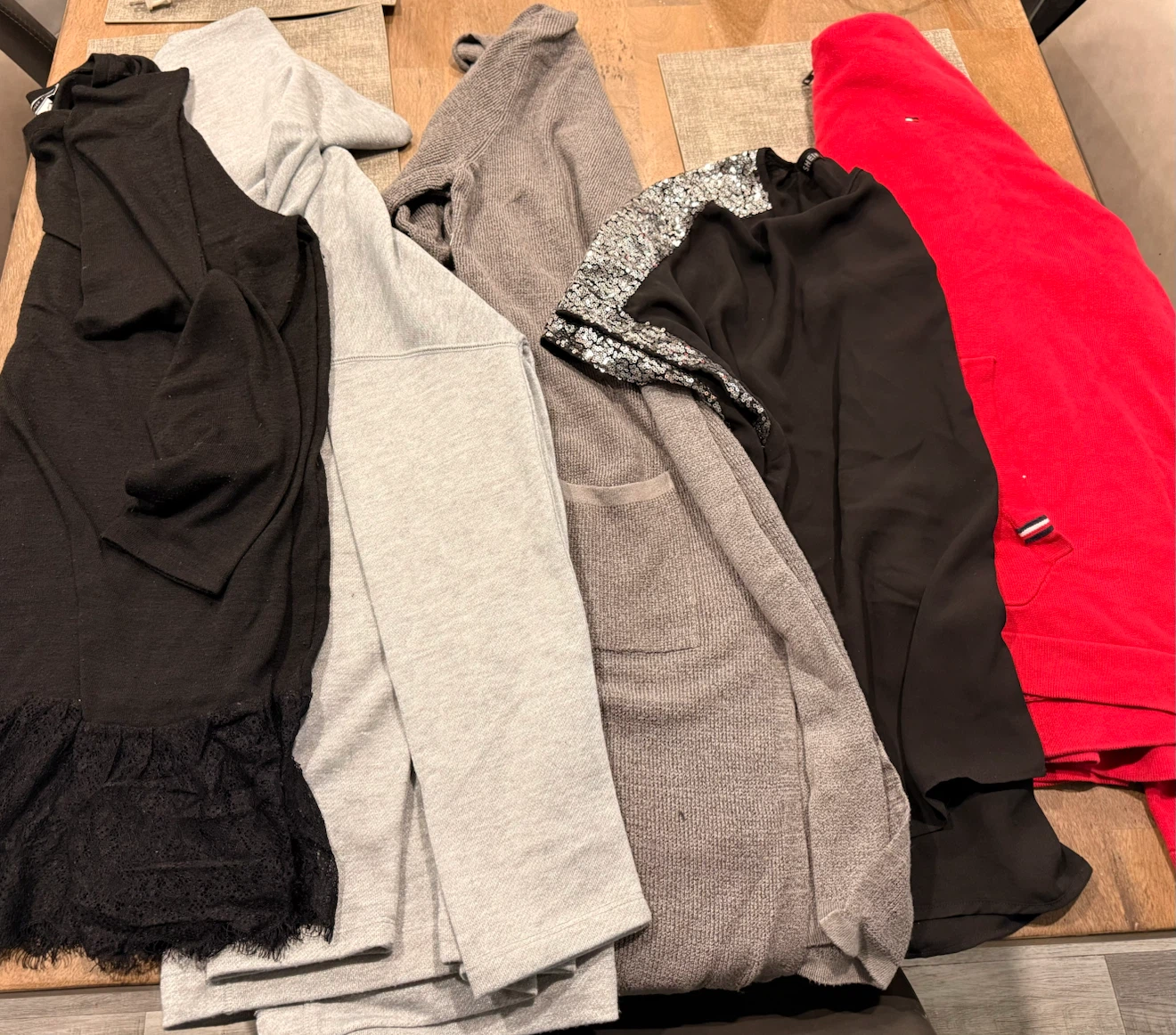 FREE Women’s Clothing Bundle (Size XL)