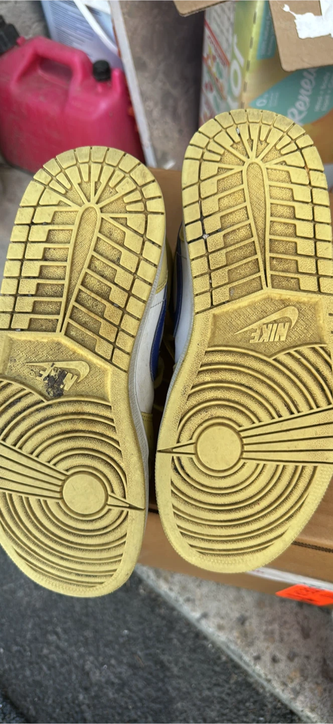 Nike Air Jordan 1 Mid Youth Shoes - photo 4