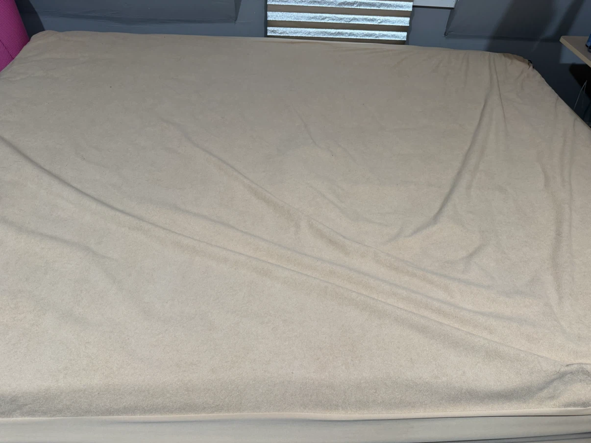 Selling mattress bed frame tables chairs - photo 2