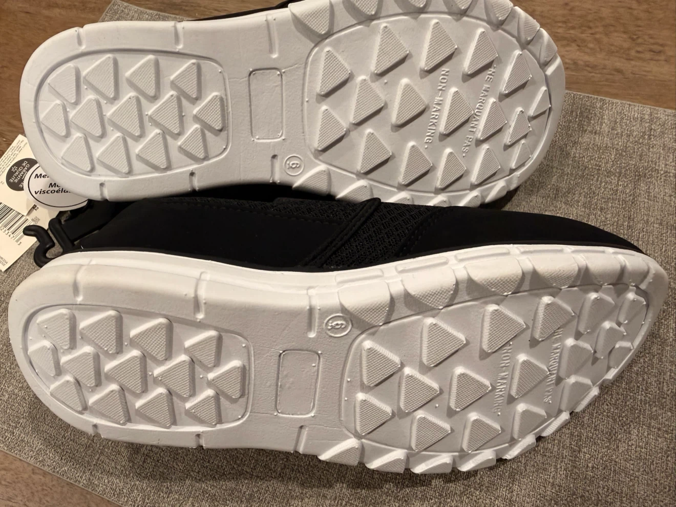 NEW Athletic Works Men's Slip-On Shoes Black Size 6 - photo 3