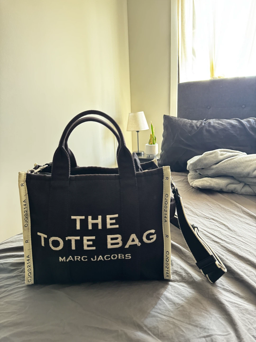 Marc Jacobs The Tote Bag