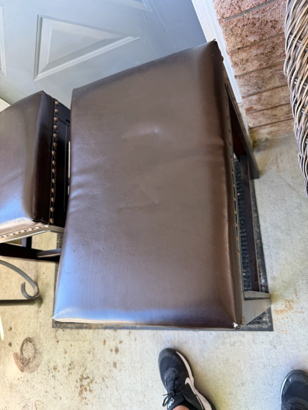 Set of 2 Brown Faux Leather Saddle Bar Stools - photo 4