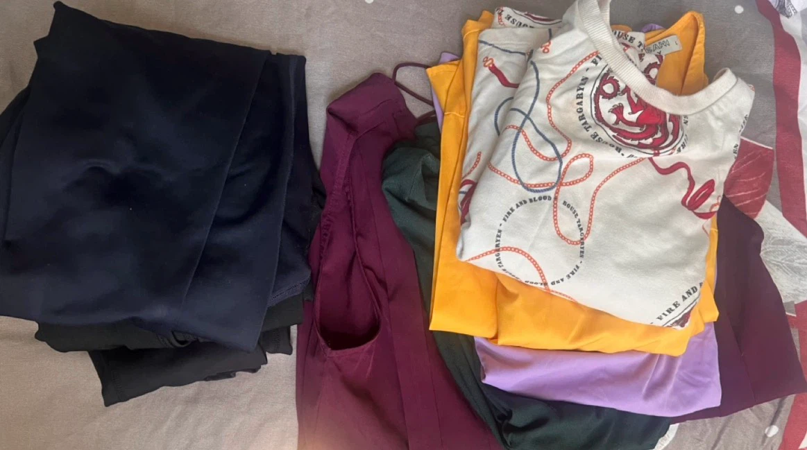 Assorted Women's Clothing Bundle Set of 8 clothes