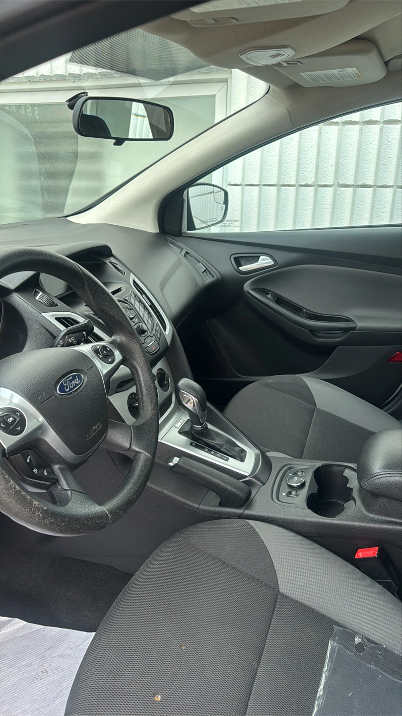 2014 Ford Focus SE Sedan 2.0L - photo 3