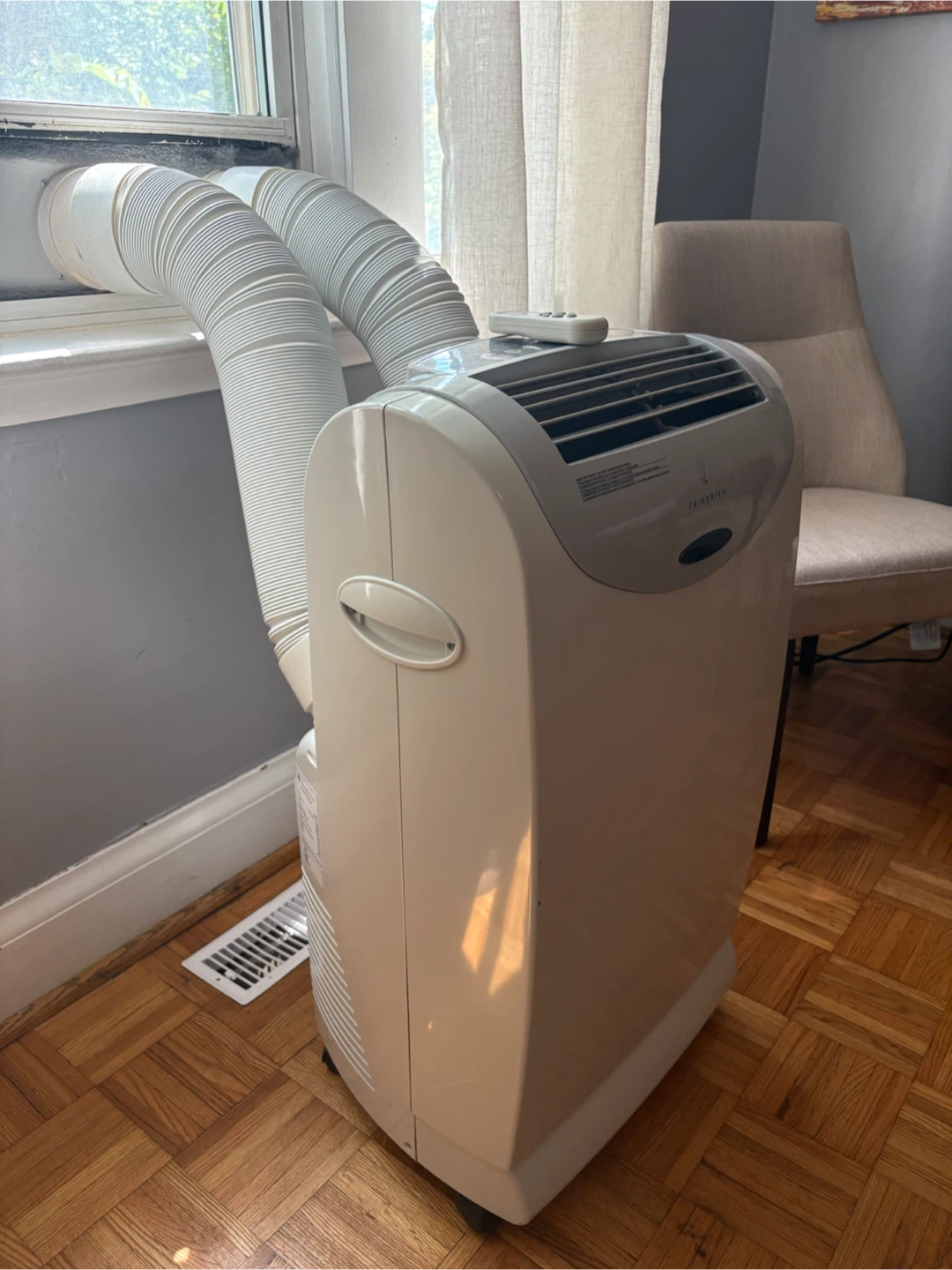 Friedrich P12B Portable AC Workhorse, Excellent Condition