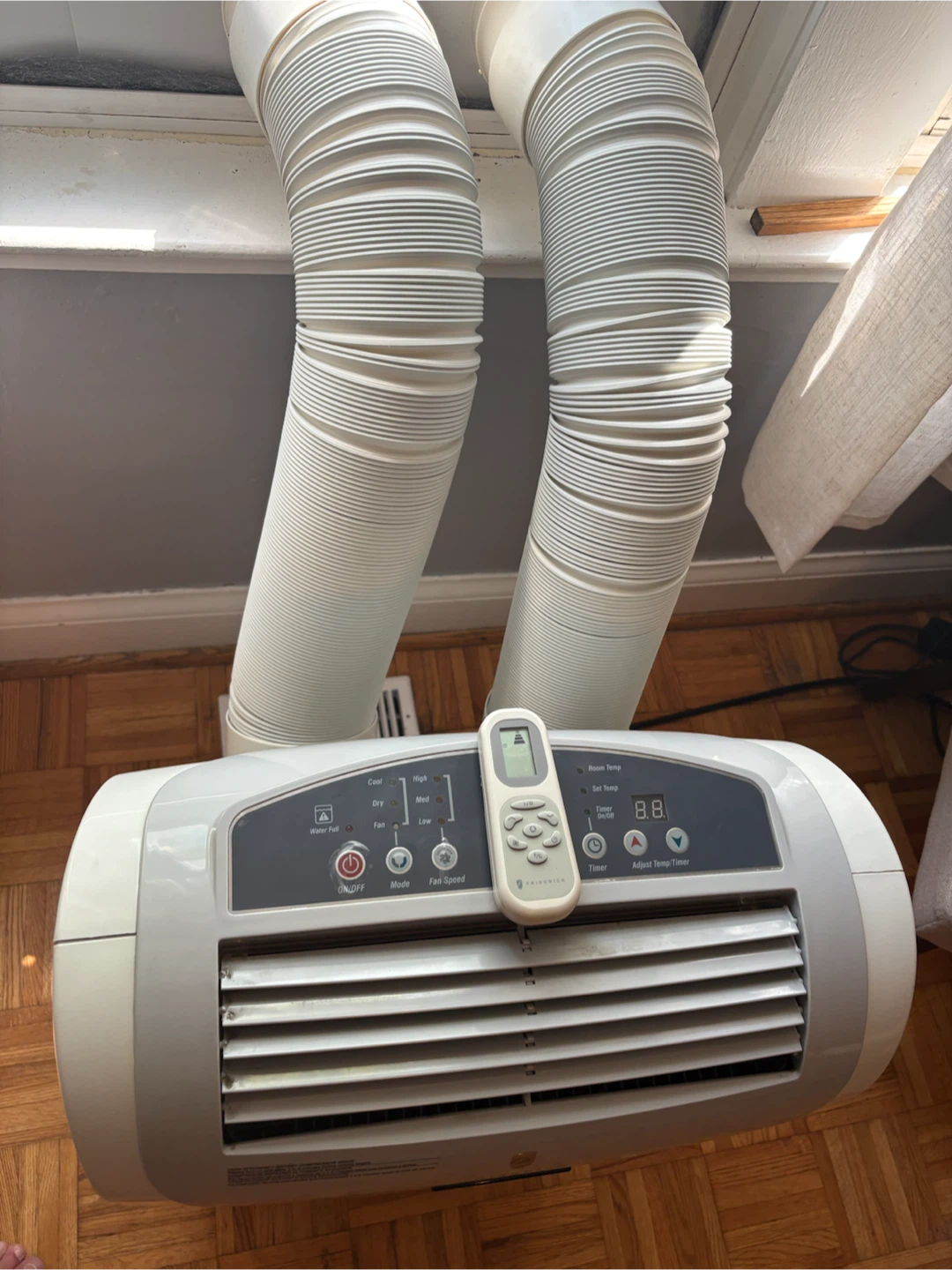 Friedrich P12B Portable AC Workhorse, Excellent Condition - photo 3