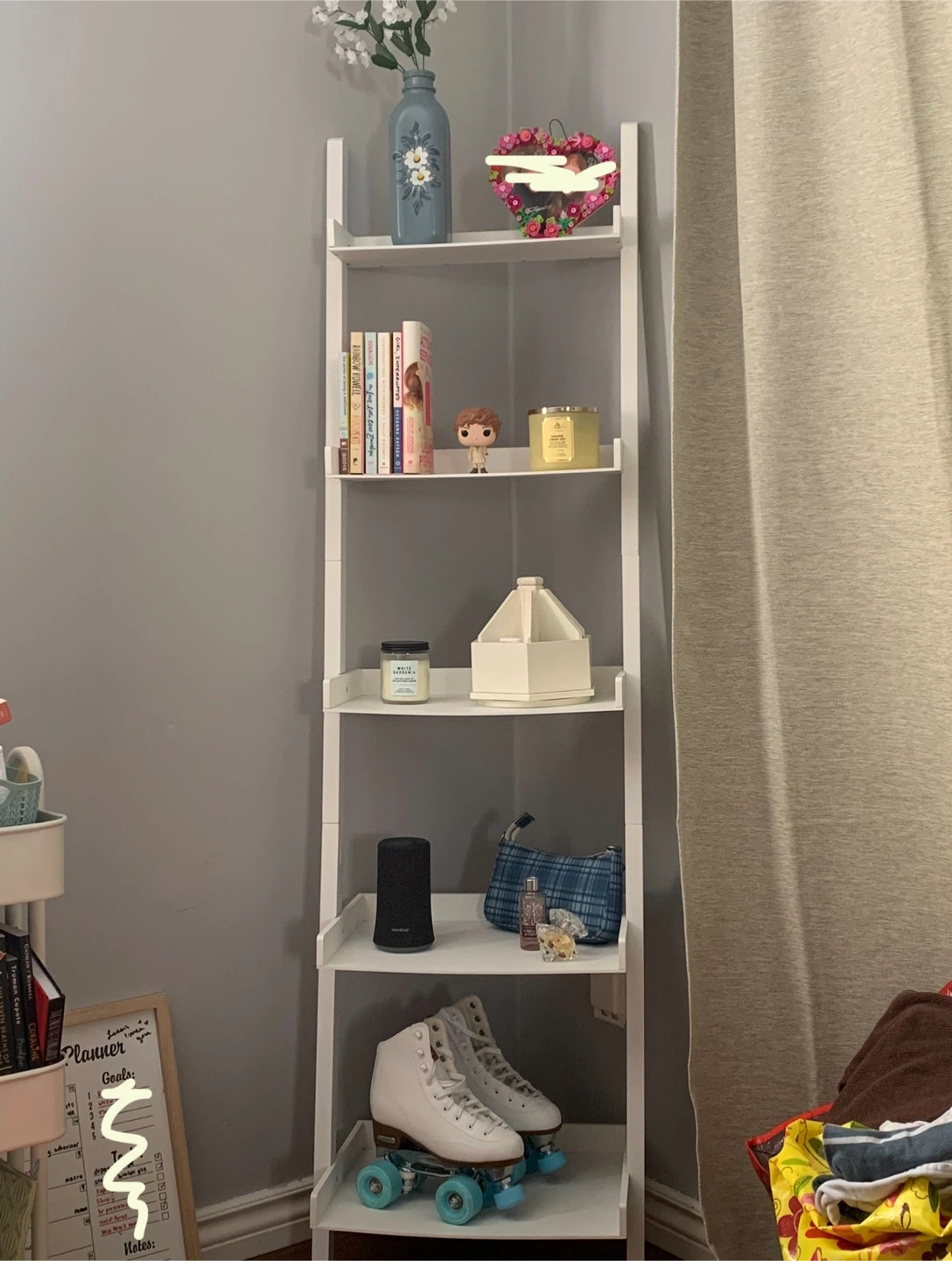 White Standing Ladder Shelf