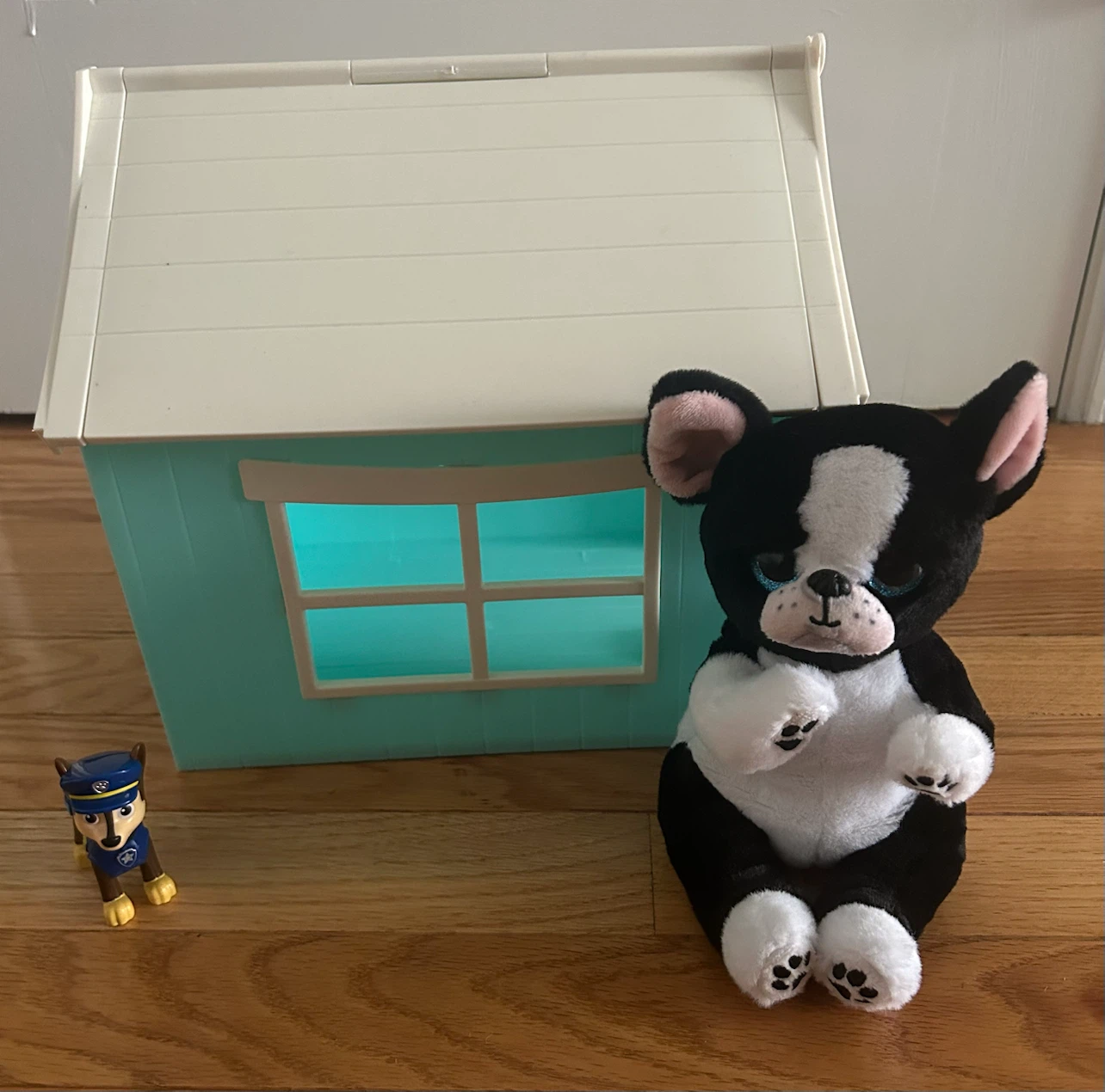 Blue Dog House Playset with Plush Toy - photo 2