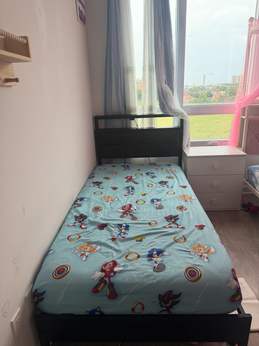 Twin size Sonic the Hedgehog Bed Frame - photo 3