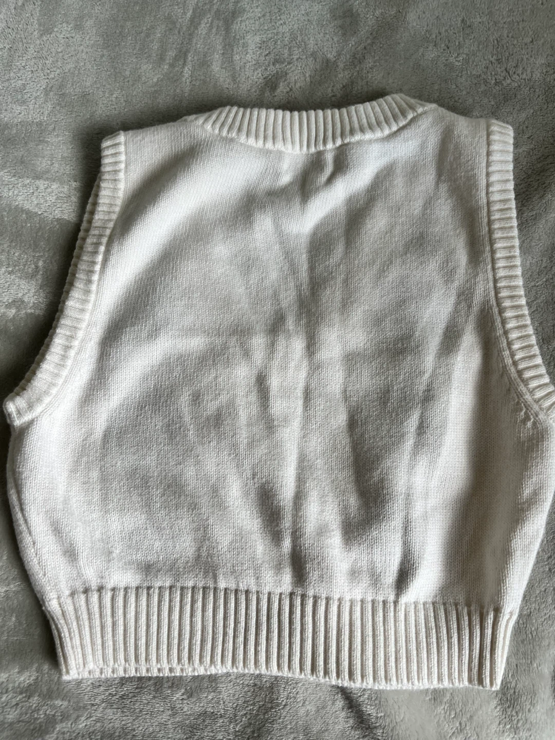 Aritzia’s Sunday Best Argyle Sweater Vest XS - photo 2