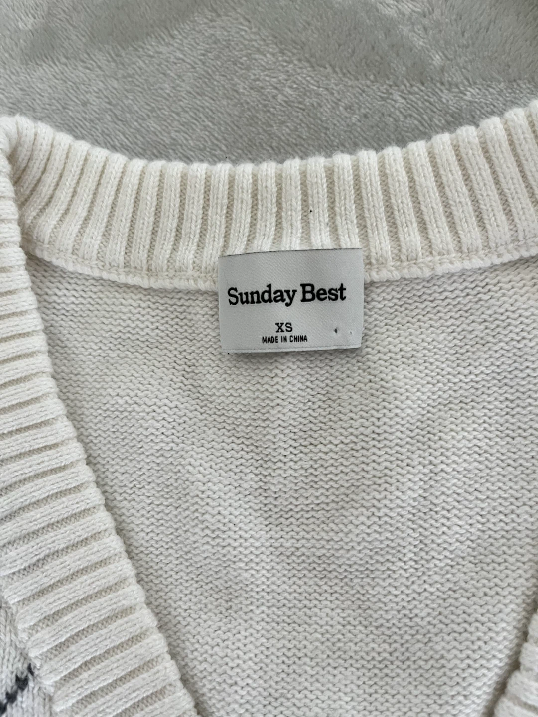 Aritzia’s Sunday Best Argyle Sweater Vest XS - photo 3