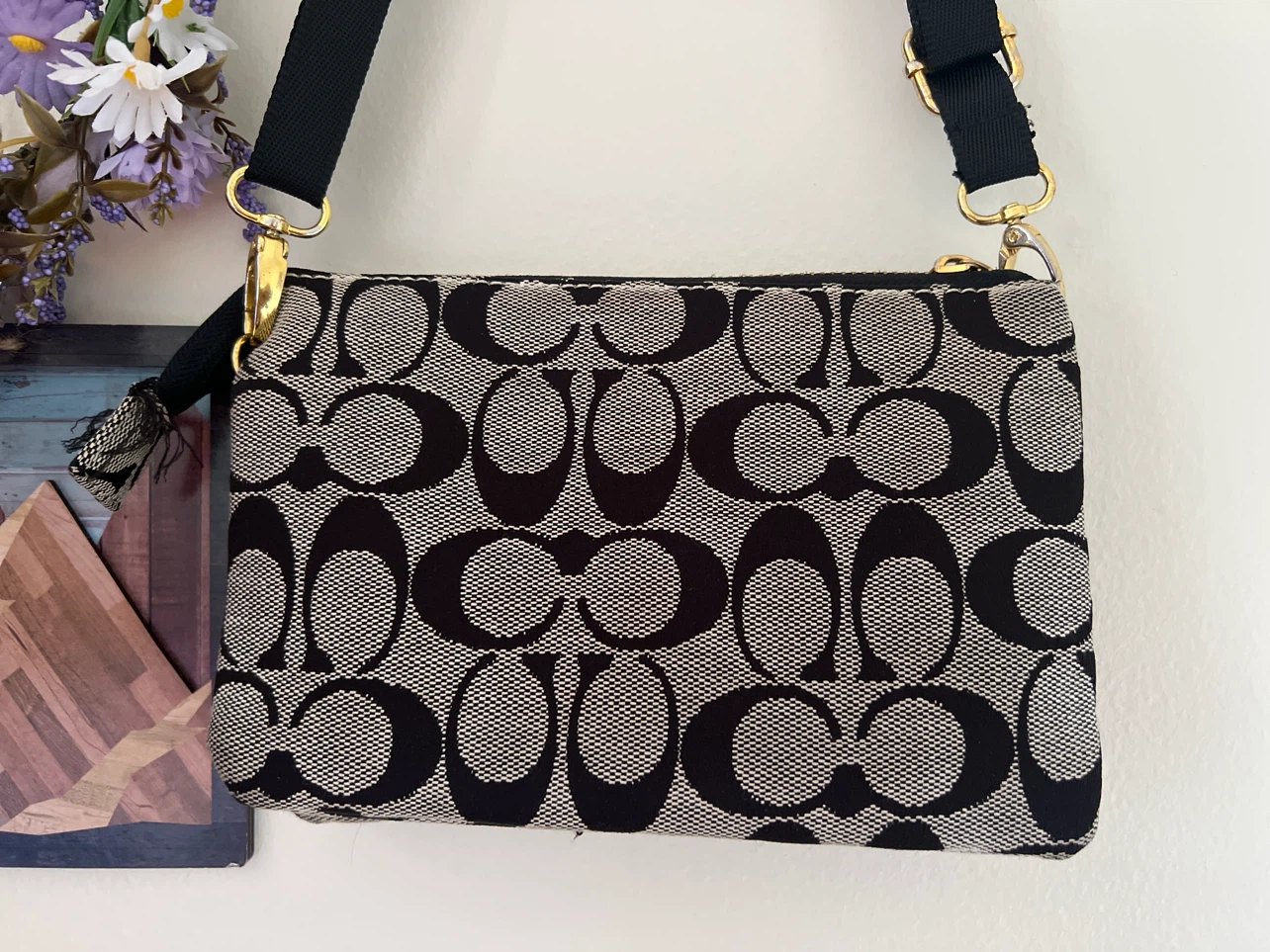 Vintage Coach Monogram Shoulder Bag - photo 4