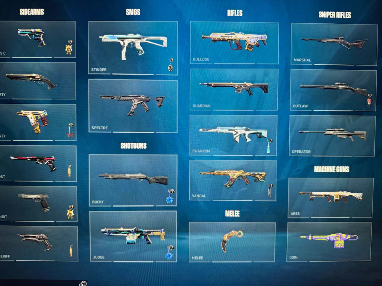 Valorant Skins & Melee Weapons