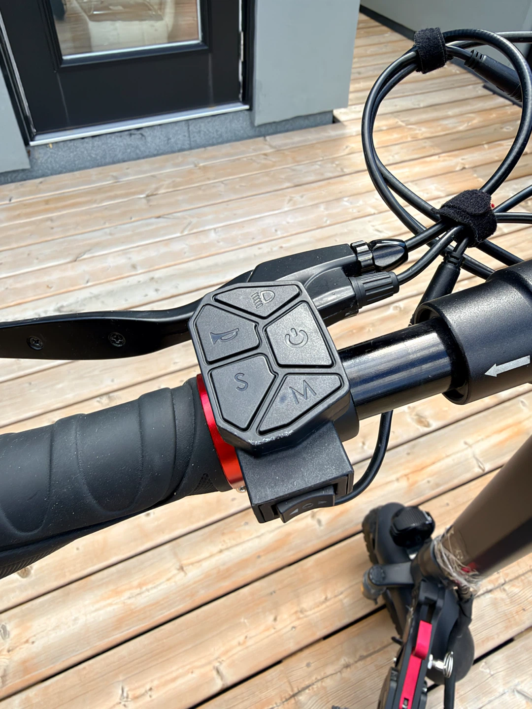 iscooter ix3 Electric Scooter (Read description) - photo 4