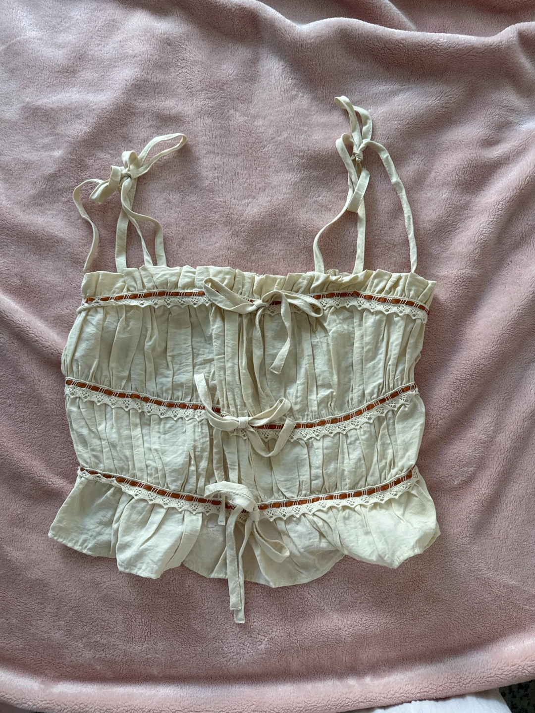 thirty & thirty cream smocked tie strap crop top - photo 2
