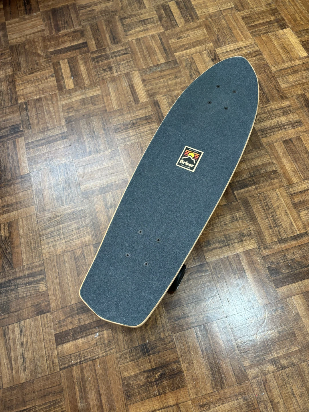 Arbor Skateboard