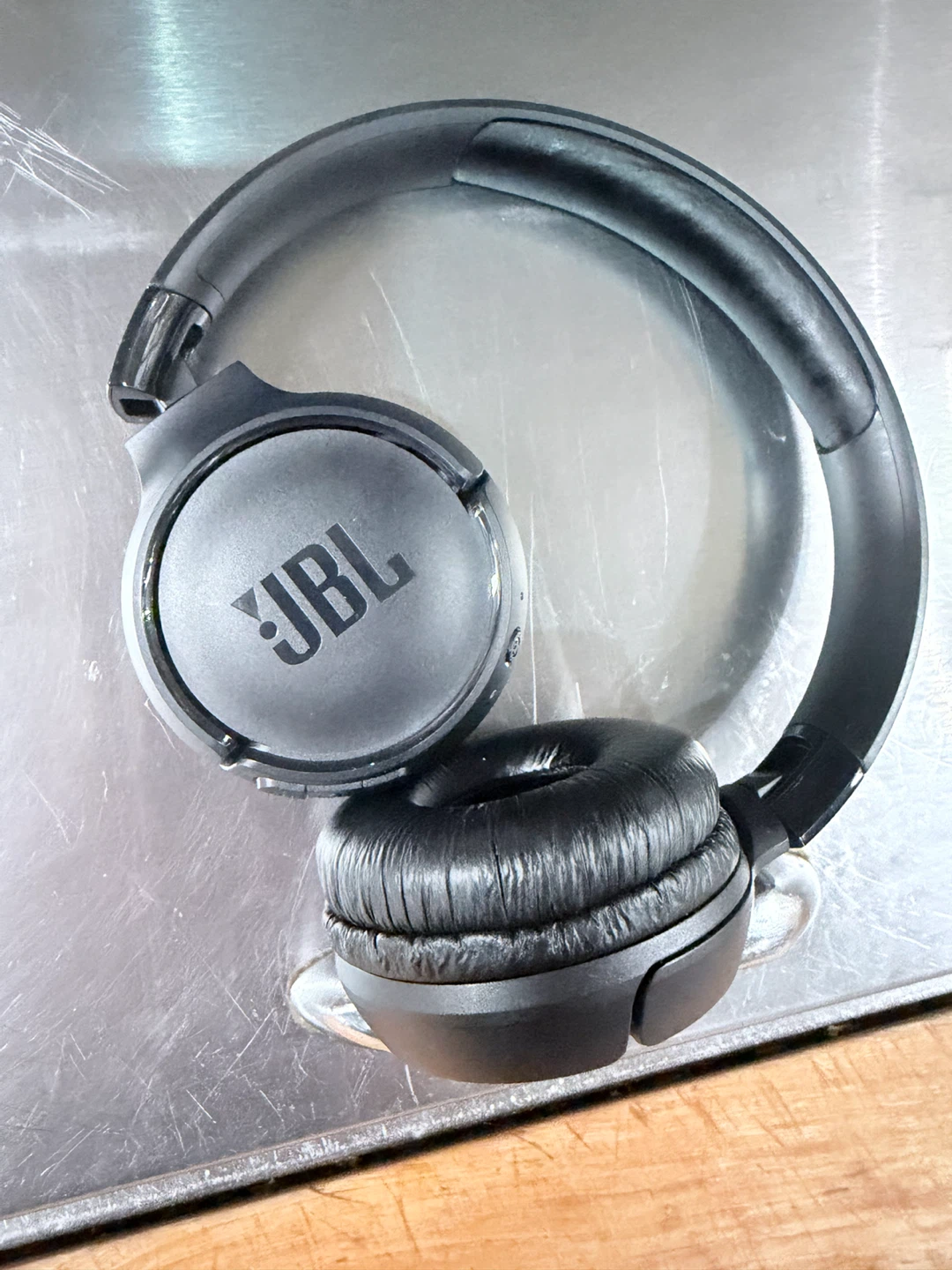 JBL BT520 Over-Ear Headphones