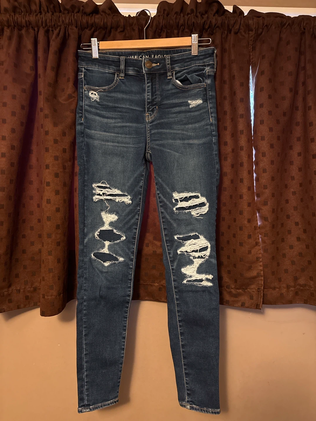 American Eagle Dark Wash Distressed Denim-Size 4