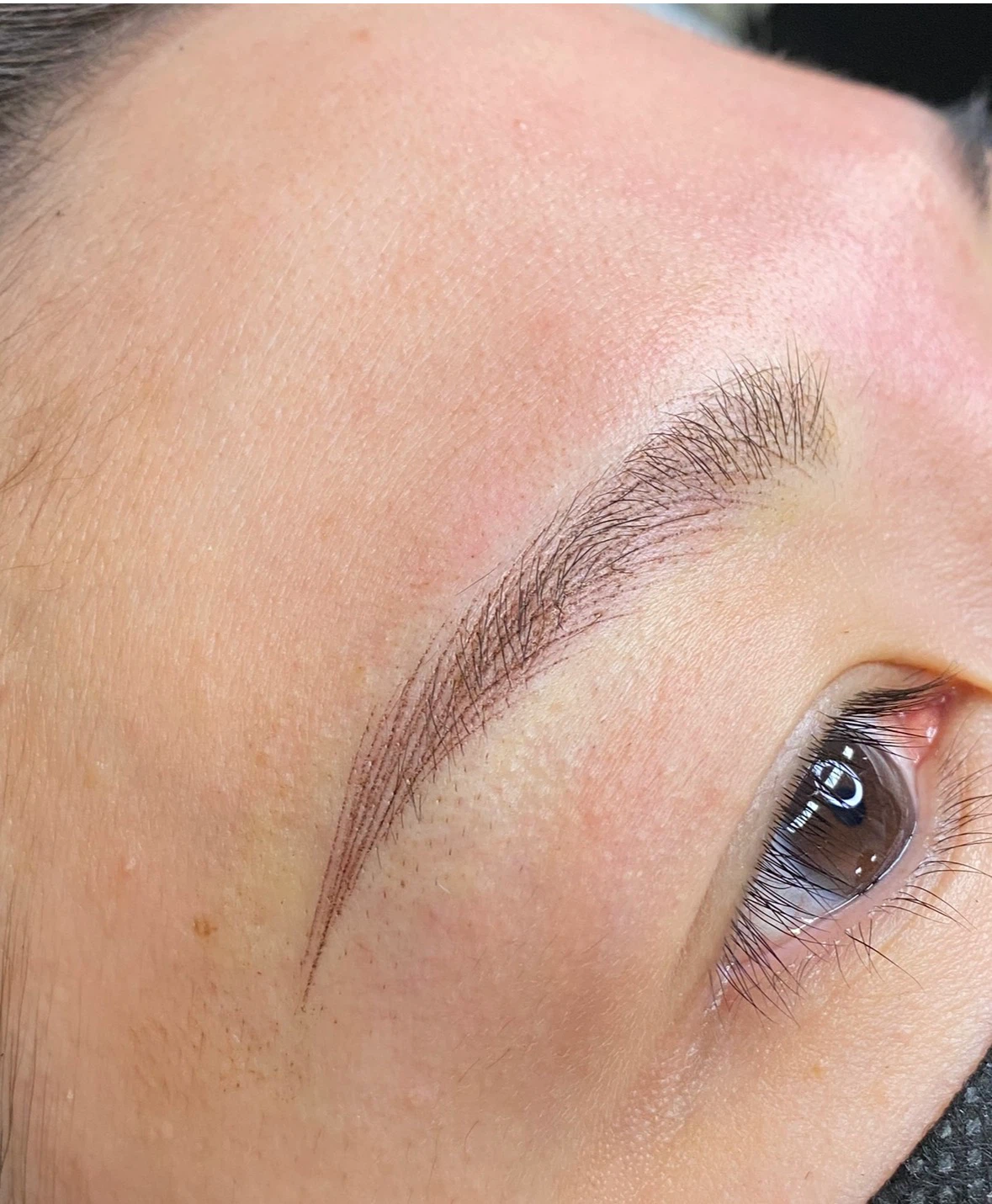 Free Eyebrow Permanent makeup model - photo 4