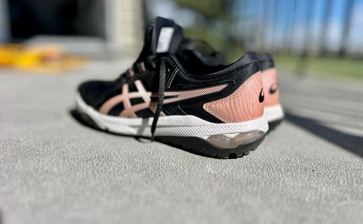 ASICS Women's Black & Rose Gold Golf Shoes Size 8.5 - photo 3