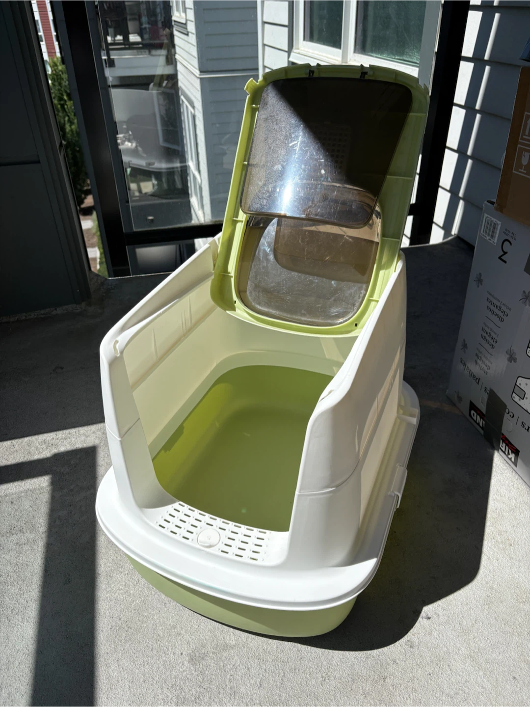 Green and White Cat Litter Box - photo 5