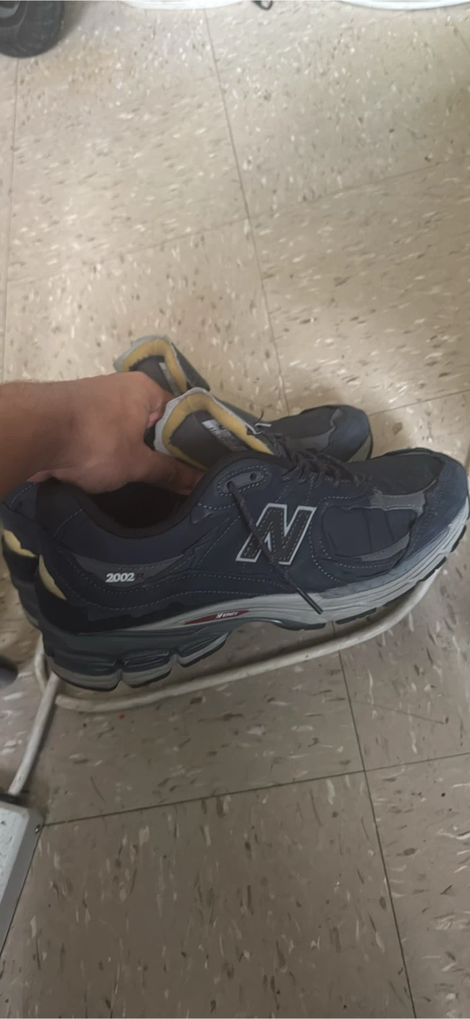 new balance 2002r protection pack size 11