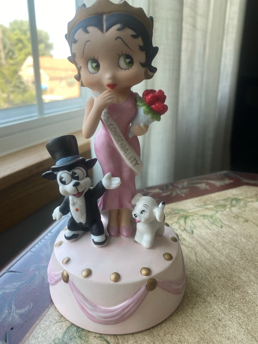 Vintage Betty Boop musical figurine