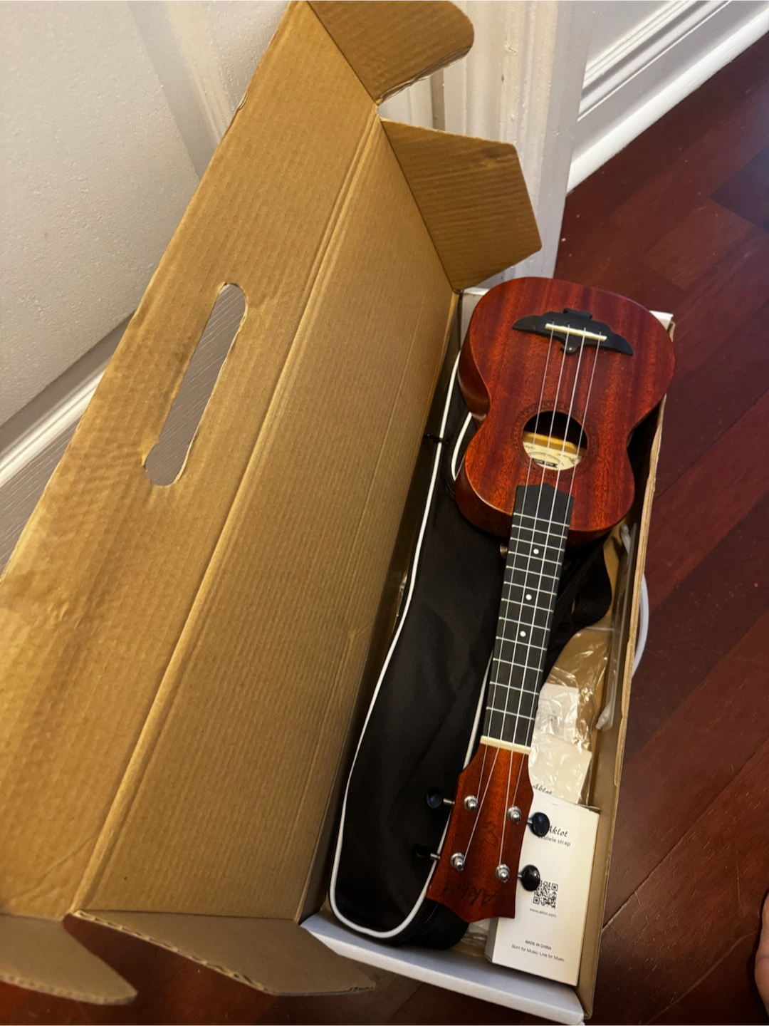 Aklot Ukulele - photo 2