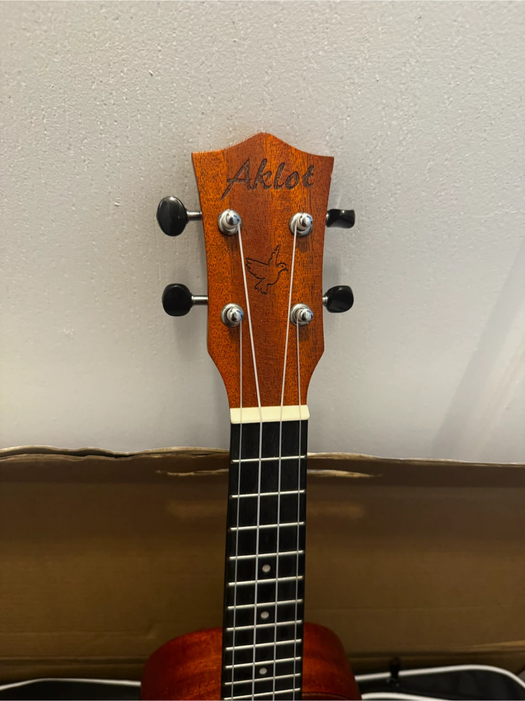 Aklot Ukulele - photo 3
