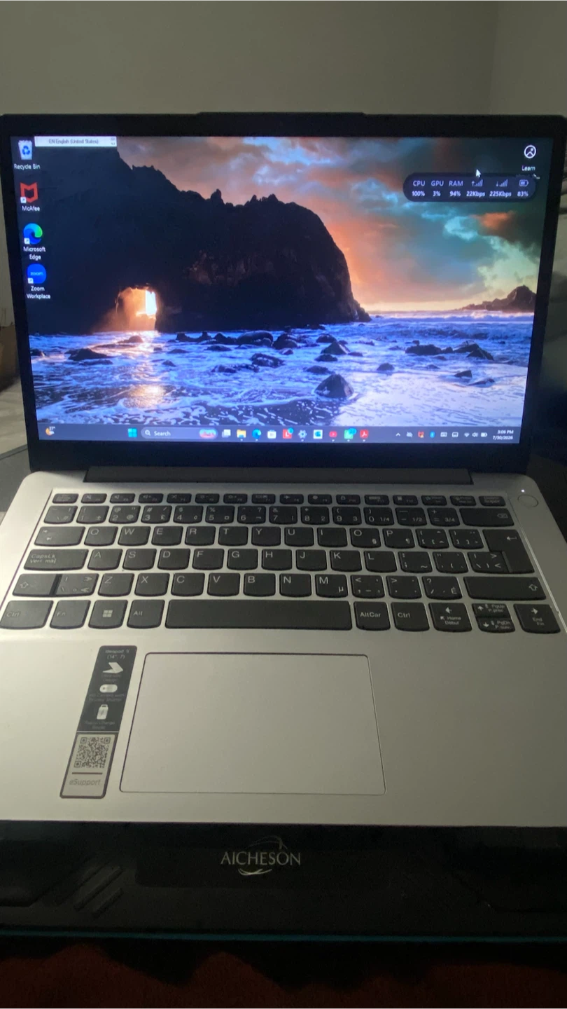 Lenovo Laptop - photo 2