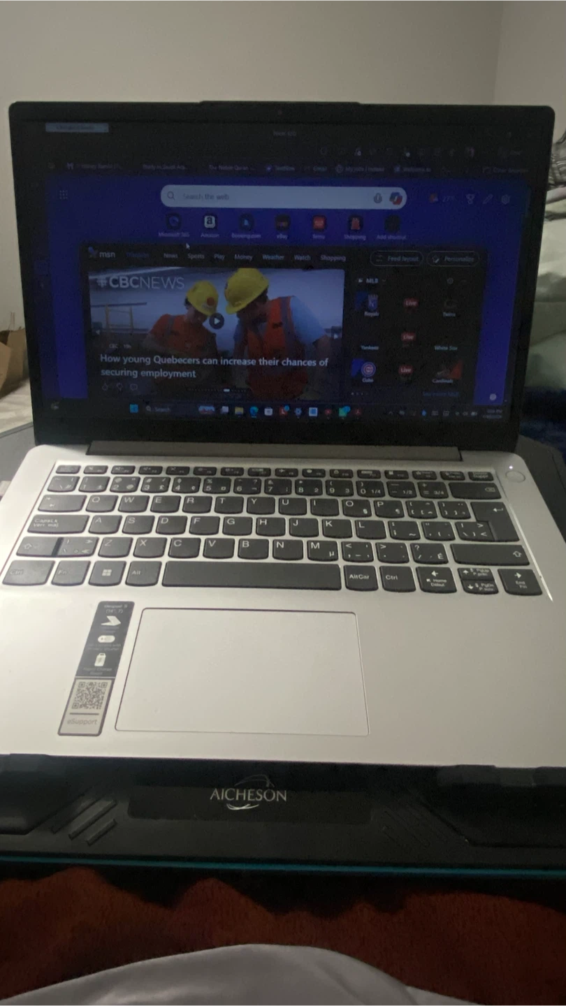 Lenovo Laptop - photo 3