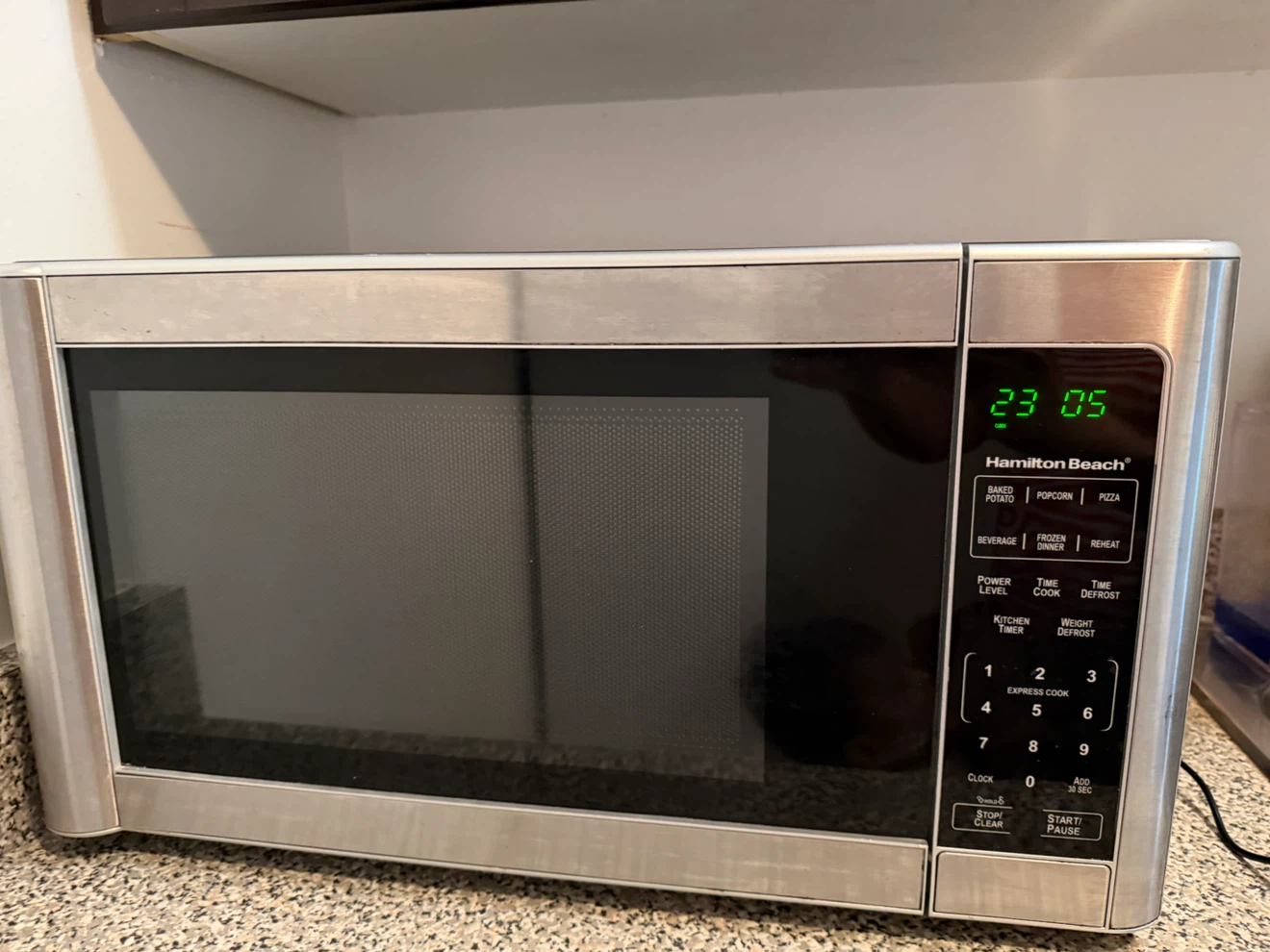 Hamilton Beach Microwave - photo 2