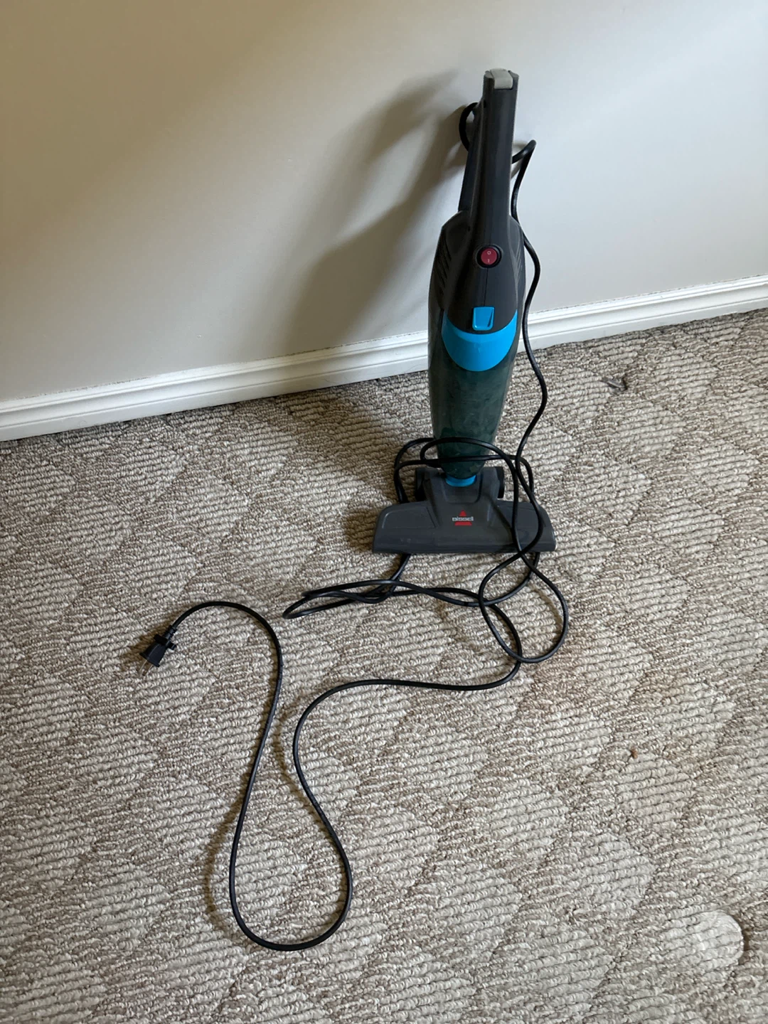 Bissell Stick Vacuum Cleaner - photo 2