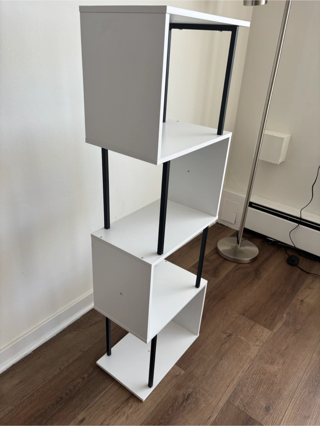 4-tier S-shaped Geometric Bookshelf - photo 2