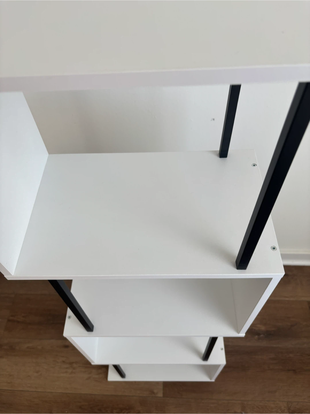 4-tier S-shaped Geometric Bookshelf - photo 4
