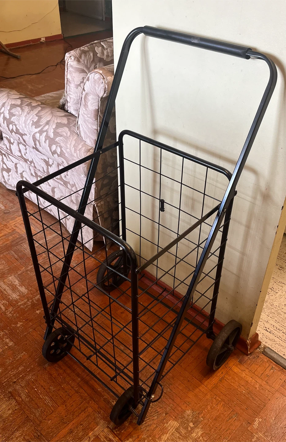 Black Folding Shopping Cart