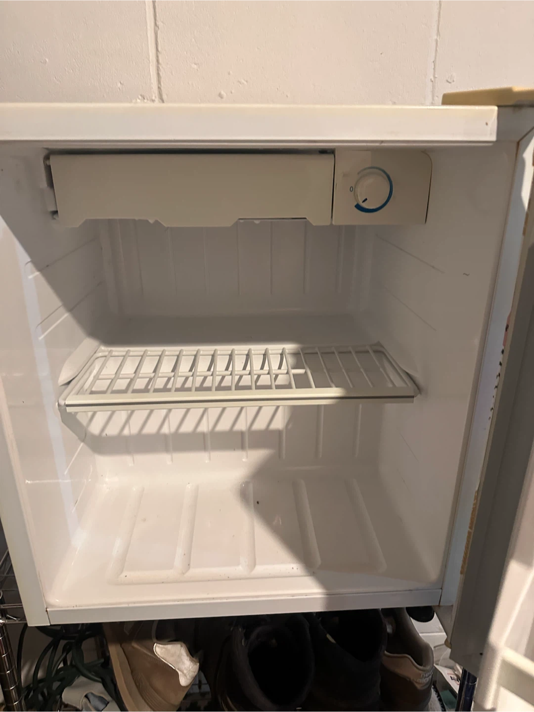 Diplomat Mini Fridge - photo 2
