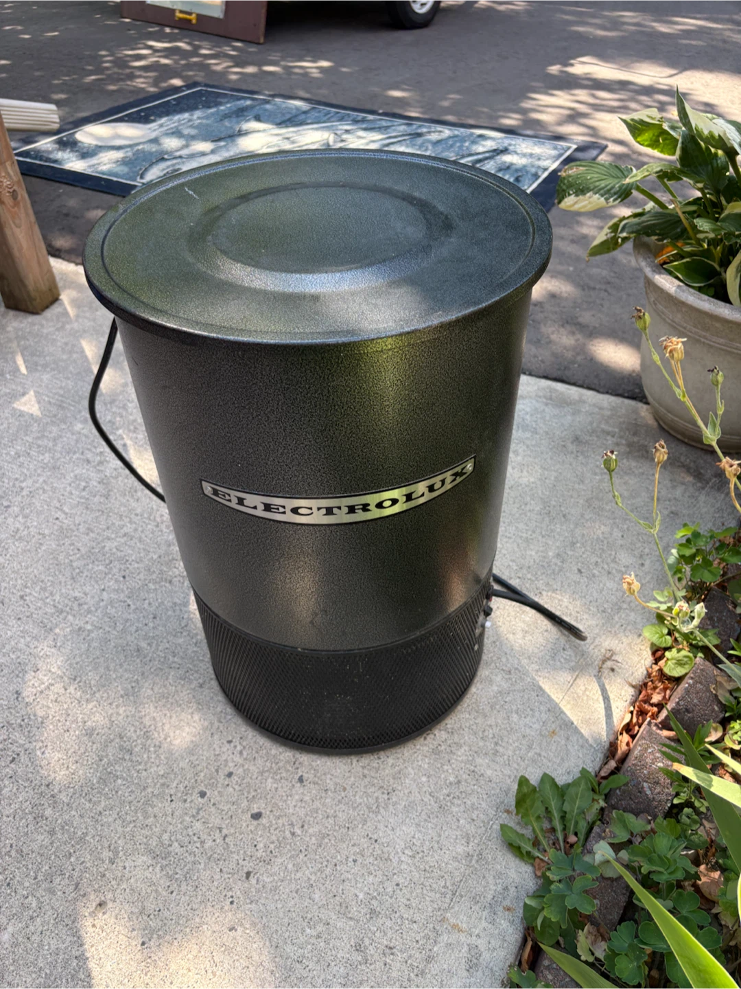 Electrolux Trash Compactor