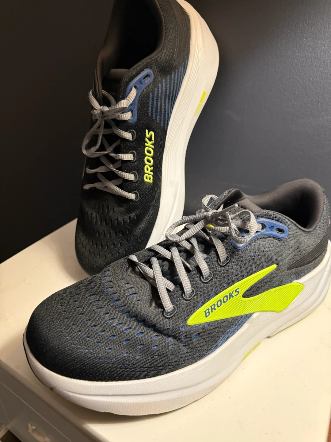 Brooks Ghost Max 3 Men’s size 10