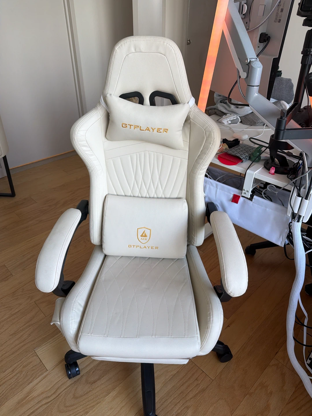 GTPLAYER Gaming Chair - White