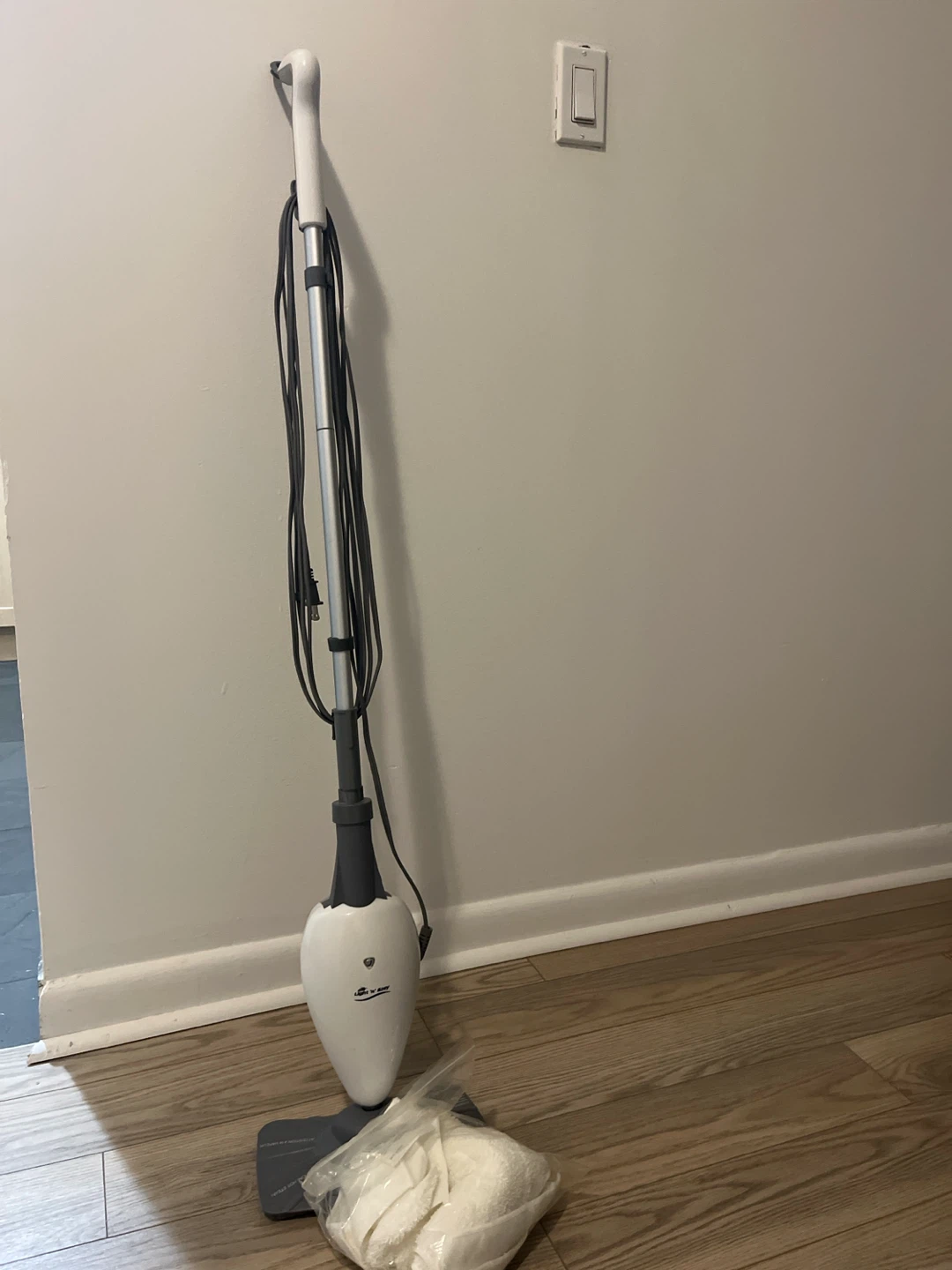 Light 'n' Easy Steam Mop - photo 2