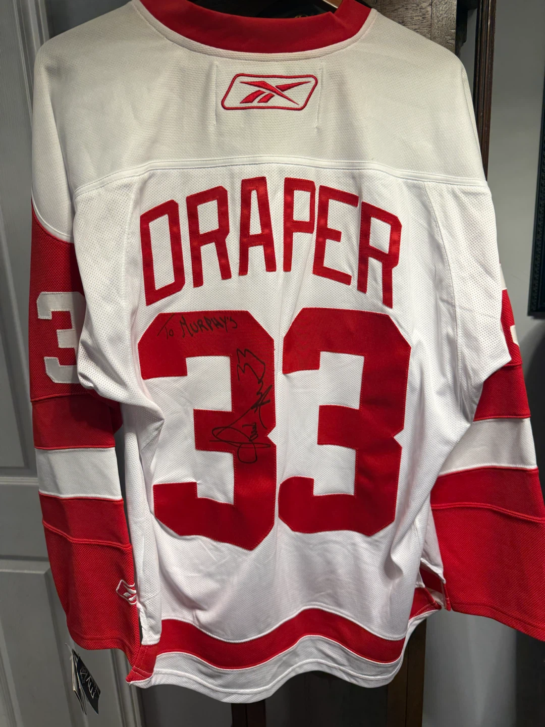 Authentic Kris Draper signed Detroit Red Wings jerseys